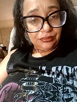 PichyPrettyPussy online show from 10/03/25, 07:00