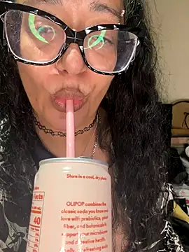 PichyPrettyPussy online show from 11/16/25, 04:34