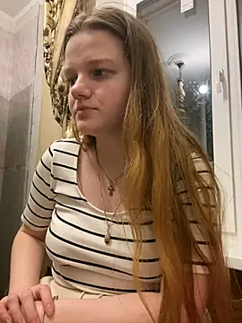 Snapshot of -MimmiLissa- chatting on 02/02/25, 09:13 -MimmiLissa- online show from 02/02/25, 09:13