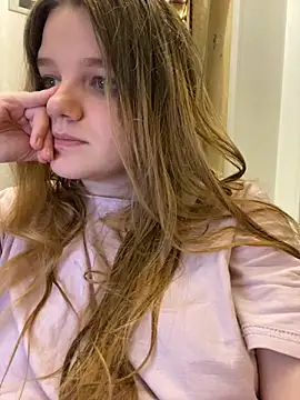 Snapshot of -MimmiLissa- chatting on 11/10/25, 08:08 -MimmiLissa- online show from 11/10/25, 08:08