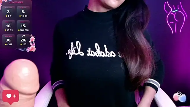 Snapshot of DesiZoya chatting on 11/20/25, 11:04 DesiZoya online show from 11/20/25, 11:04