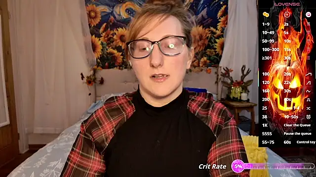 Snapshot of WickedAphrodite chatting on 10/17/25, 12:14 WickedAphrodite online show from 10/17/25, 12:14