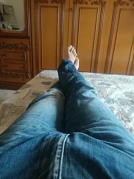 Snapshot of Bobby967 chatting on 03/25/26, 10:21 Bobby967 online show from 03/25/26, 10:21