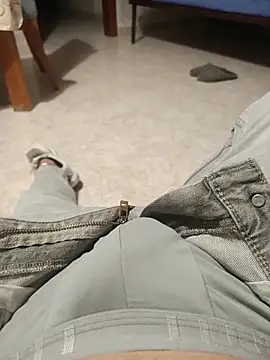 Snapshot of Bobby967 chatting on 04/02/26, 06:05 Bobby967 online show from 04/02/26, 06:05