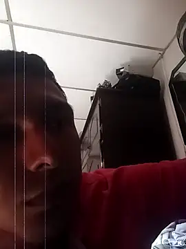 Snapshot of Sirius_5 chatting on 10/04/25, 04:05 Sirius 5 online show from 10/04/25, 04:05