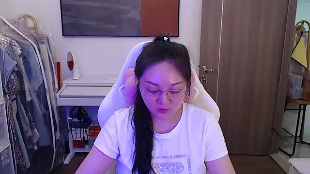 SusanWang online show from 01/11/25, 12:07