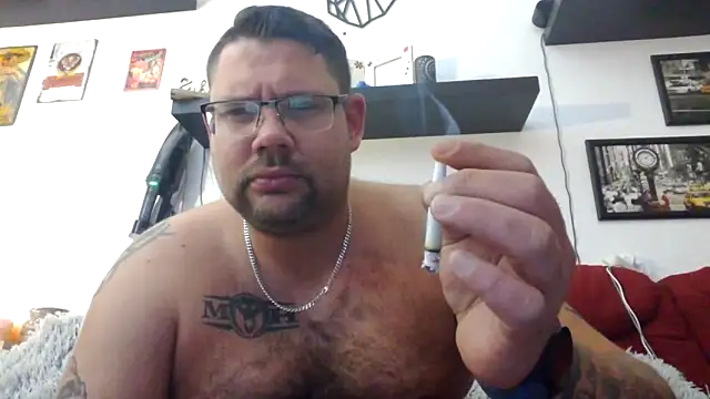 Snapshot of sexykevin17cm chatting on 04/10/26, 02:39 sexykevin17cm online show from 04/10/26, 02:39