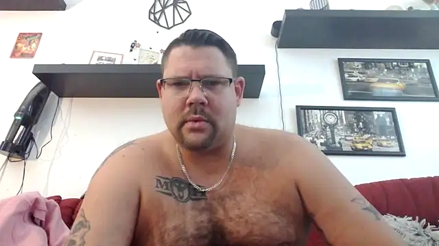 Snapshot of sexykevin17cm chatting on 04/12/26, 03:50 sexykevin17cm online show from 04/12/26, 03:50