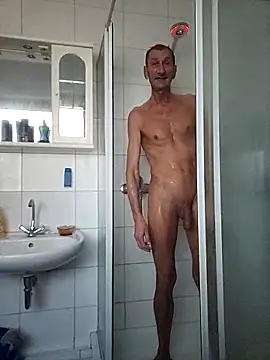 Python43 online show from 03/01/26, 08:38