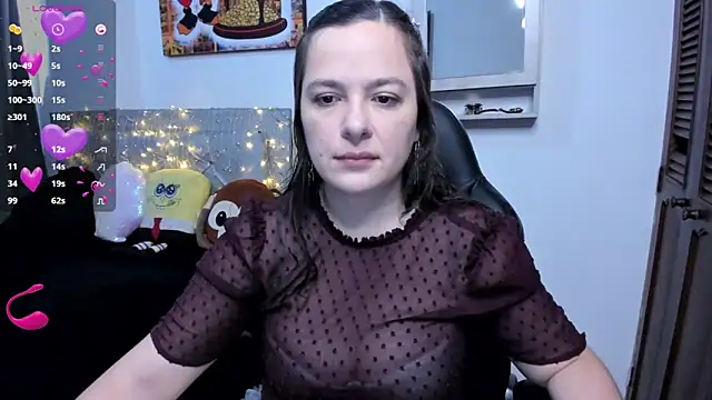 angelaagomez online show from 11/12/25, 06:41