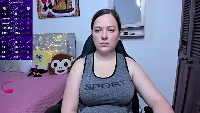 angelaagomez online show from 11/27/25, 08:00