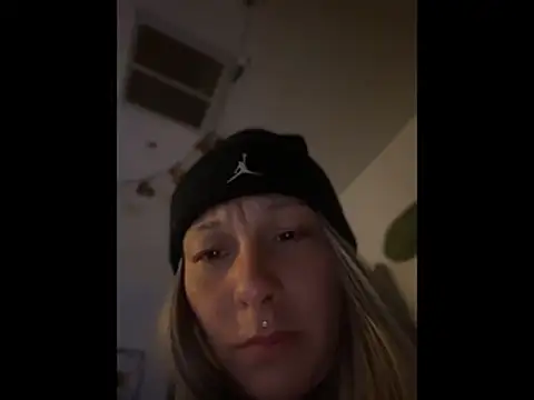 Babii Nova online show from 04/11/26, 09:46