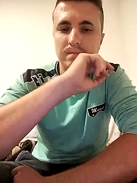 MrNoBoDy000 online show from 10/02/25, 05:58