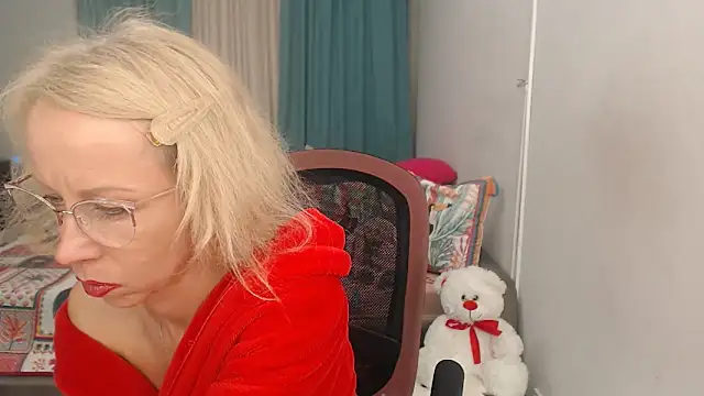 LuxuryNika online show from 09/20/25, 05:58