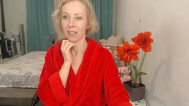 Snapshot of LuxuryNika chatting on 04/18/26, 08:09 LuxuryNika online show from 04/18/26, 08:09