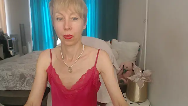 Snapshot of LuxuryNika chatting on 06/28/26, 09:37 LuxuryNika online show from 06/28/26, 09:37