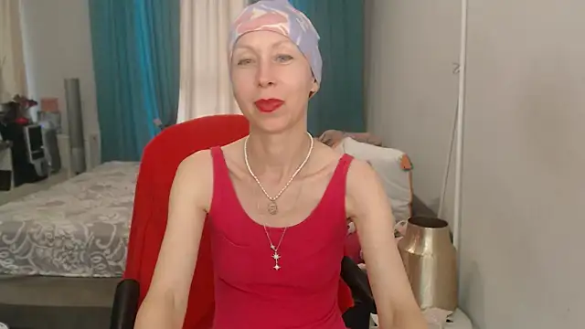 Snapshot of LuxuryNika chatting on 07/16/26, 03:07 LuxuryNika online show from 07/16/26, 03:07