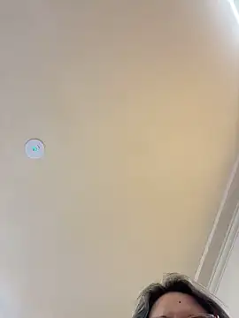 Gatitacarlita online show from 11/19/25, 11:21