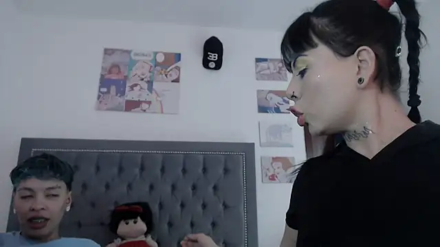 Snapshot of dulce_maria_x chatting on 12/28/24, 07:54 dulce maria x online show from 12/28/24, 07:54