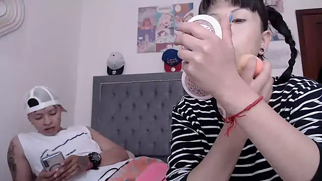 Snapshot of dulce_maria_x chatting on 01/23/25, 06:35 dulce maria x online show from 01/23/25, 06:35