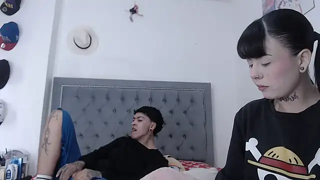 Snapshot of dulce_maria_x chatting on 09/28/25, 11:37 dulce maria x online show from 09/28/25, 11:37