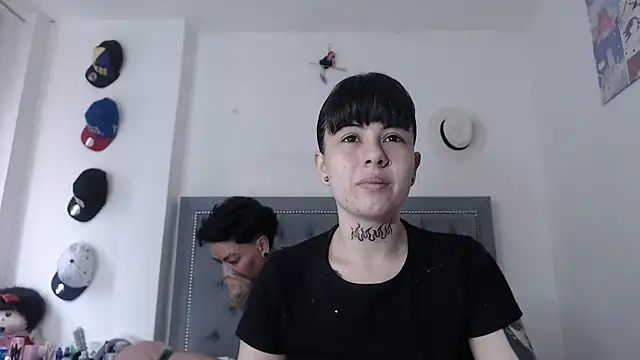 Snapshot of dulce_maria_x chatting on 10/07/25, 12:35 dulce maria x online show from 10/07/25, 12:35