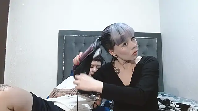 dulce maria x online show from 03/27/26, 01:33