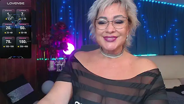 Snapshot of Ellen_Ripley chatting on 12/13/24, 02:27 Ellen Ripley online show from 12/13/24, 02:27