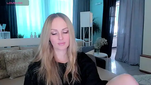 Libby Nora online show from 02/04/25, 12:00