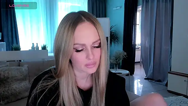 Libby Nora online show from 02/26/25, 01:52