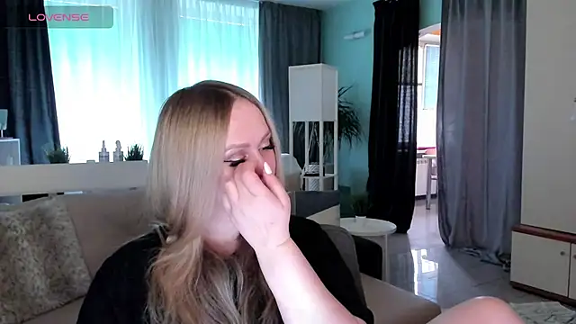 Libby Nora online show from 03/05/25, 07:38