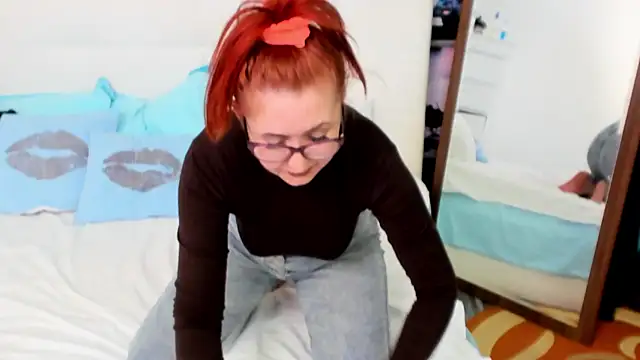 IvyHotFoxy online show from 03/18/25, 08:59