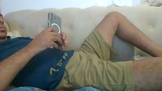 Snapshot of egyman2017 chatting on 12/17/25, 07:20 egyman2017 online show from 12/17/25, 07:20