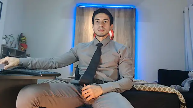 Snapshot of Andrew_4_ chatting on 09/14/25, 06:23 Andrew 4 online show from 09/14/25, 06:23