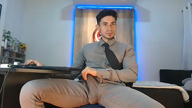 Snapshot of Andrew_4_ chatting on 11/09/25, 06:55 Andrew 4 online show from 11/09/25, 06:55