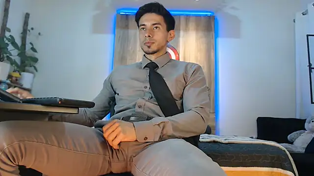 Andrew 4  online show from 02/20/26, 01:57