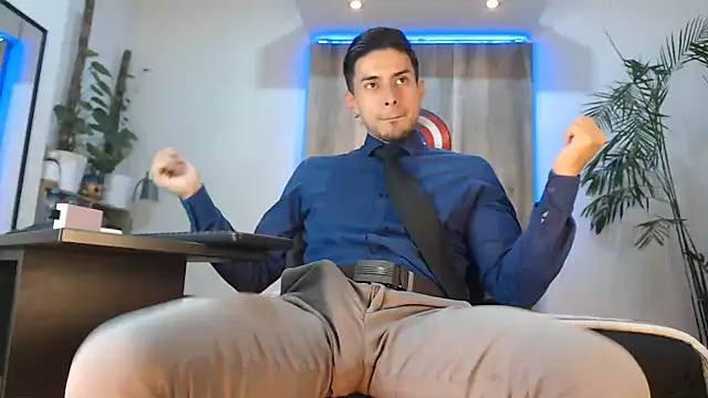 Andrew 4  online show from 05/28/26, 01:14