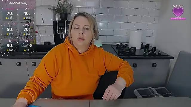 Snapshot of erikaerika chatting on 02/21/26, 08:48 erikaerika online show from 02/21/26, 08:48