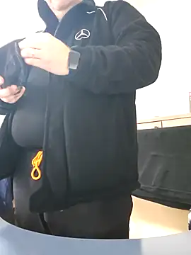 Andrew1900529 online show from 12/19/24, 07:51