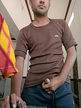 HotBoyOm online show from 12/14/25, 08:41