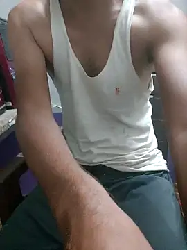 HotBoyOm online show from 05/19/26, 01:33