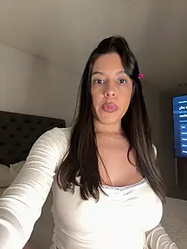 kamivolkano online show from 02/18/25, 11:52