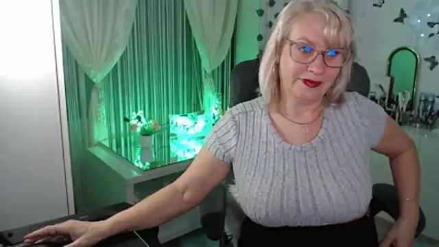 Ghertrude52 online show from 01/14/26, 04:07