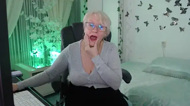 Ghertrude52 online show from 02/18/26, 04:52