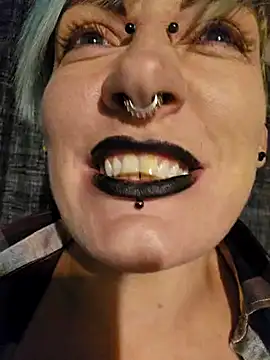 PinkTheHawk online show from 12/31/24, 10:58