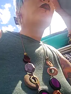 PinkTheHawk online show from 01/09/25, 02:22