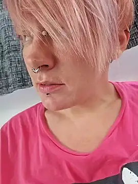 PinkTheHawk online show from 01/17/25, 06:02