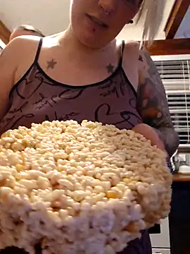 PinkTheHawk online show from 09/23/25, 12:30