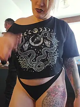 PinkTheHawk online show from 10/19/25, 03:29