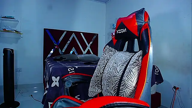 DanisaBrown online show from 04/18/26, 02:10